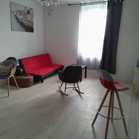 Appartement Apparemment Spacieux, Belle Vue Saint-Just-Malmont